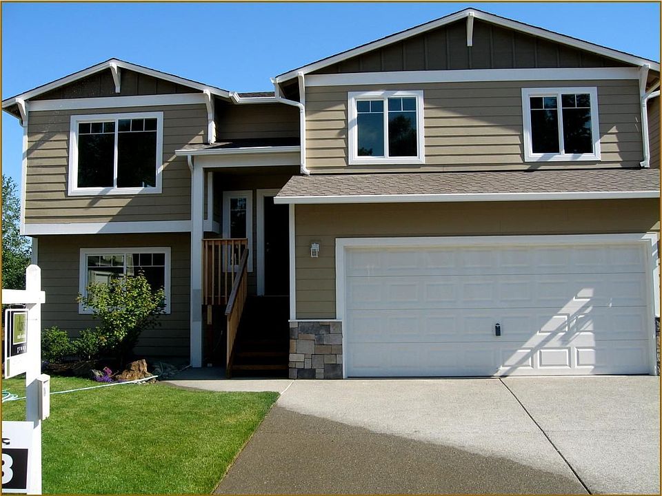 Photo of similar home at completion.