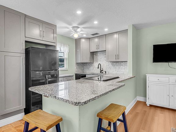 3rd image of 23 Vista Gardens Trl APT 103