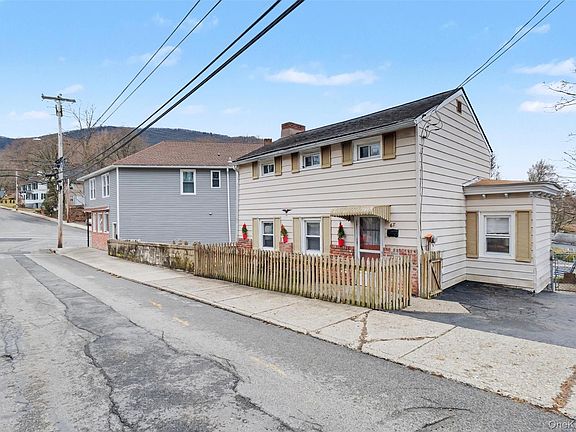 3rd image of 67 Spring Street