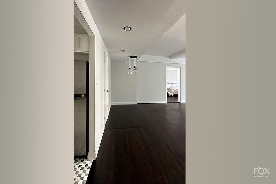 1st image of 12 W 72nd St APT 9B