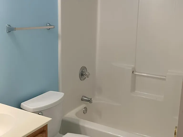 5407 Crosland Ct E — Photo 22