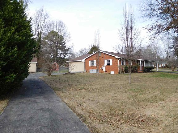 2nd image of 8017 Luscombe Dr