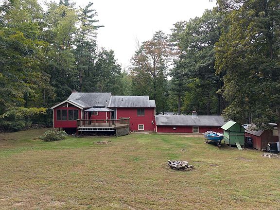 3rd image of 14 Old Village Rd