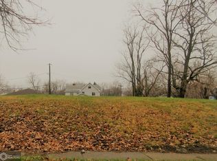 327 North Ln, Oskaloosa, IA 52577
