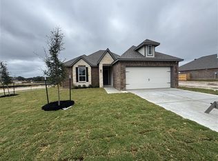6318 Trado Dr, College Station, TX 77845