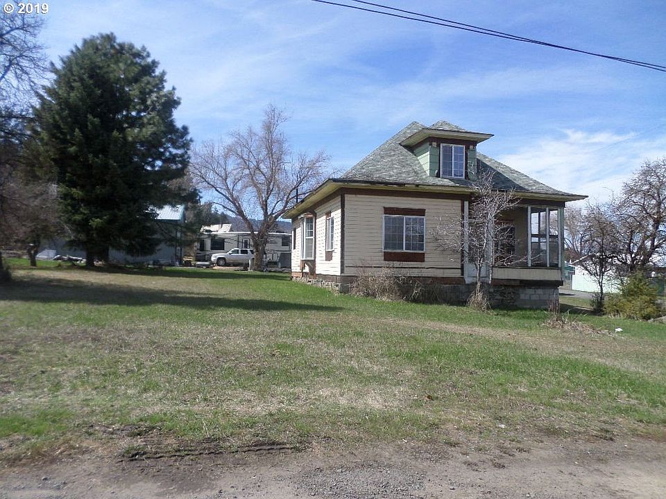 1st image of 304 S Whipple St