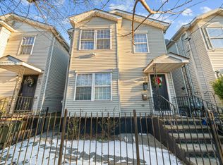 224 Whiton St, Jersey City, NJ 07304