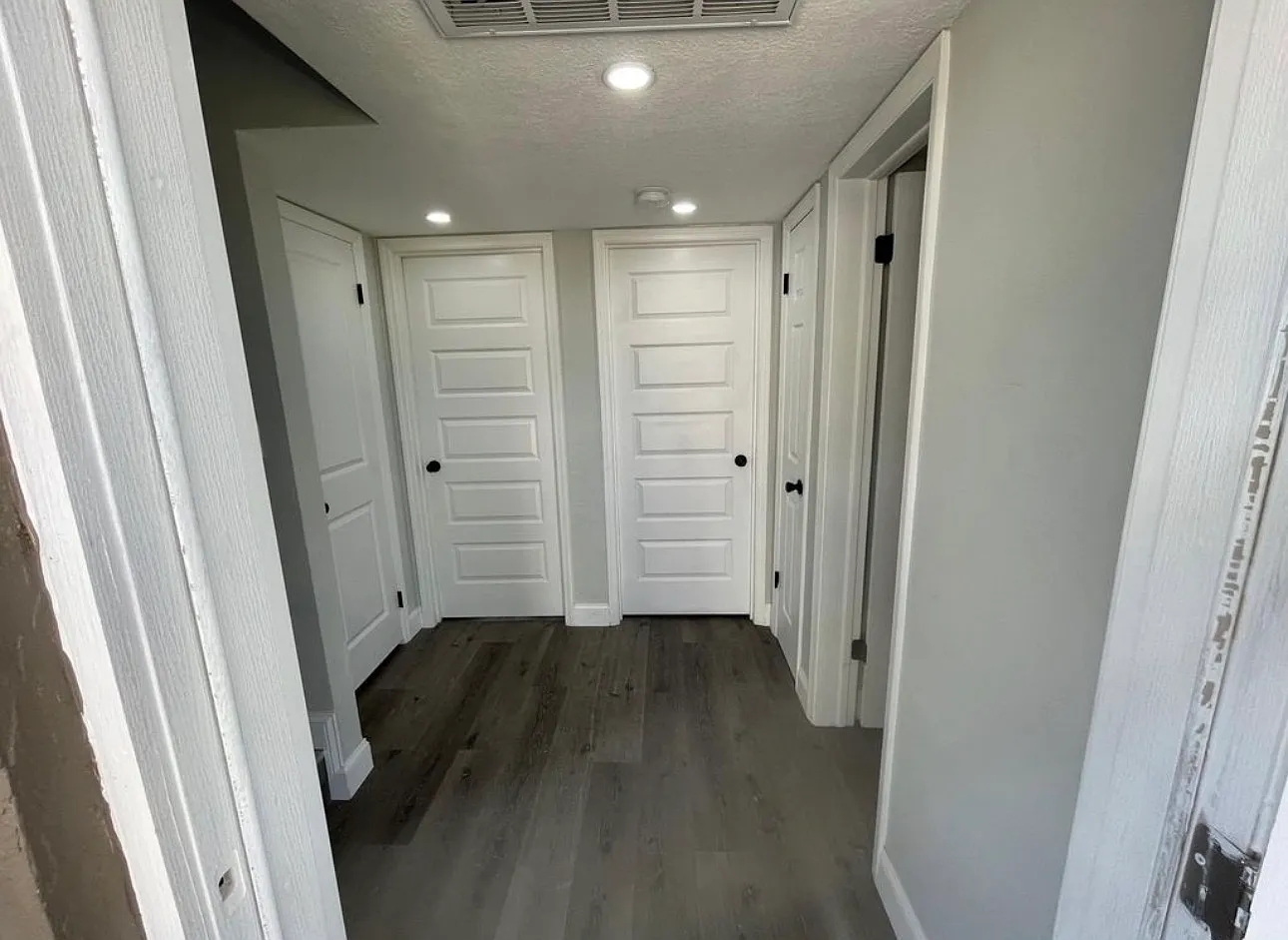 2 bed, 1.5 bath, 1025 sqft, $3,500 — Photo 2