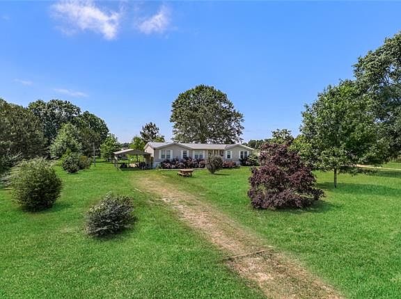 2nd image of 40898 Liberty Ln
