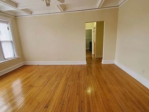 2nd image of 4319 S Michigan Ave APT 3R