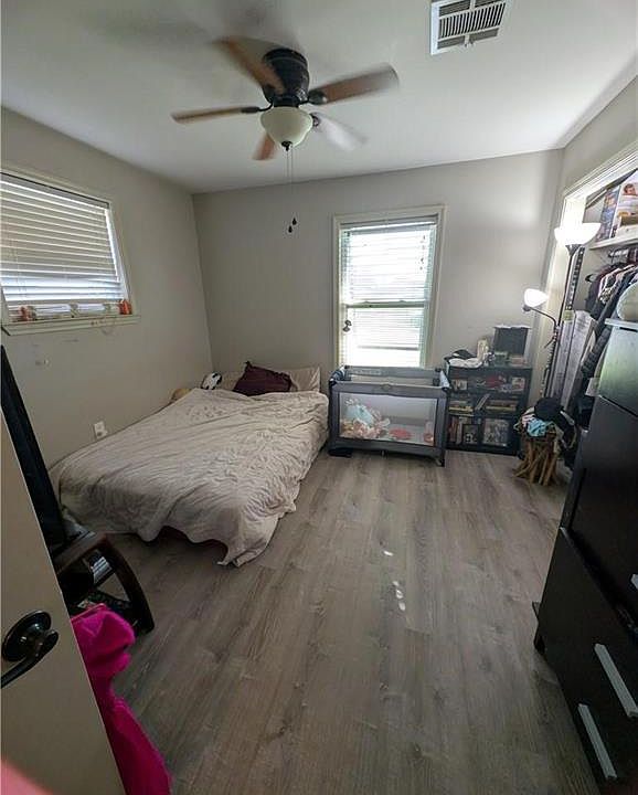 2nd image of 3525 Charles Dr