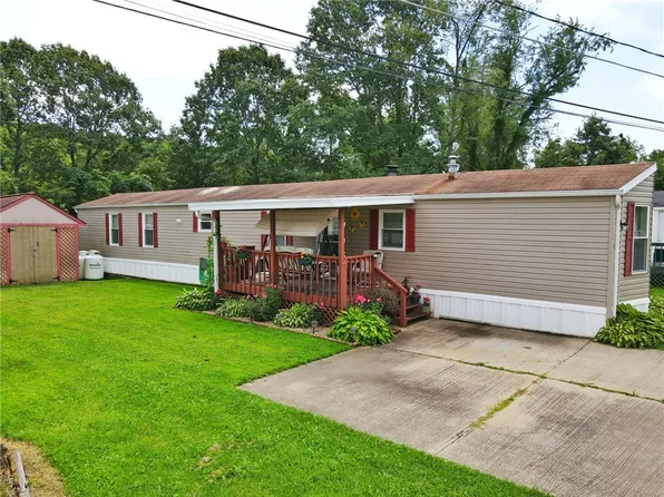 220 Sunny Hill Dr, Valencia, PA 16059