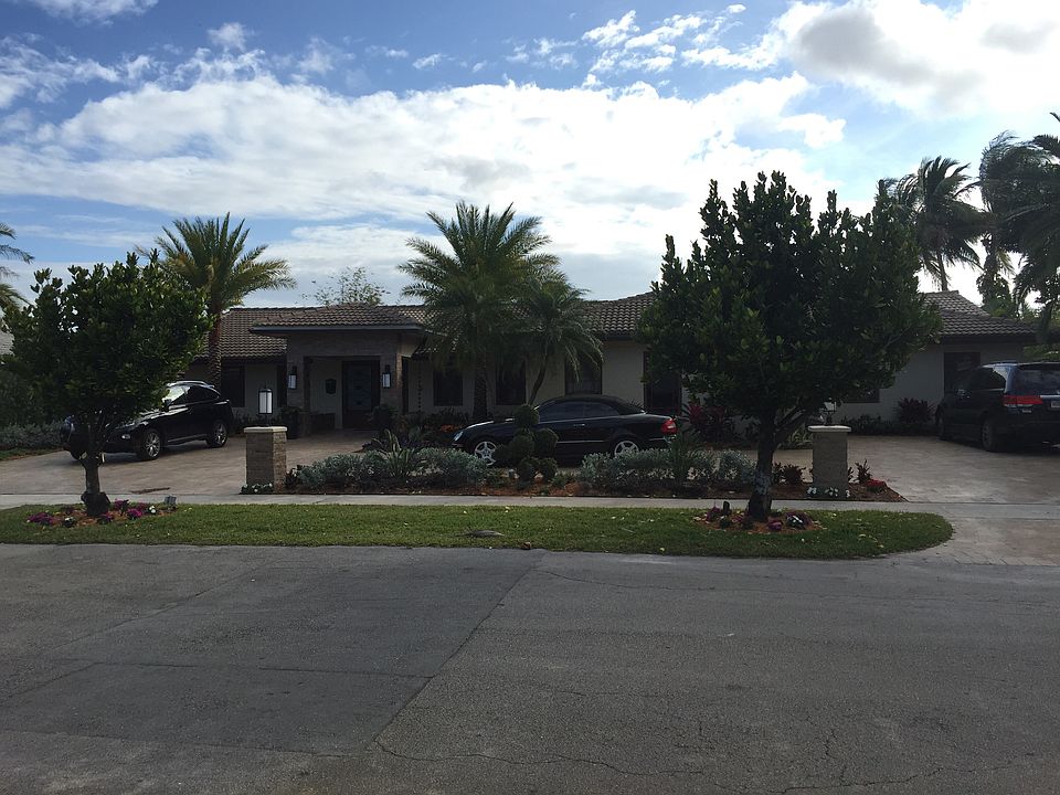 2nd image of 3530 N 55th Ave