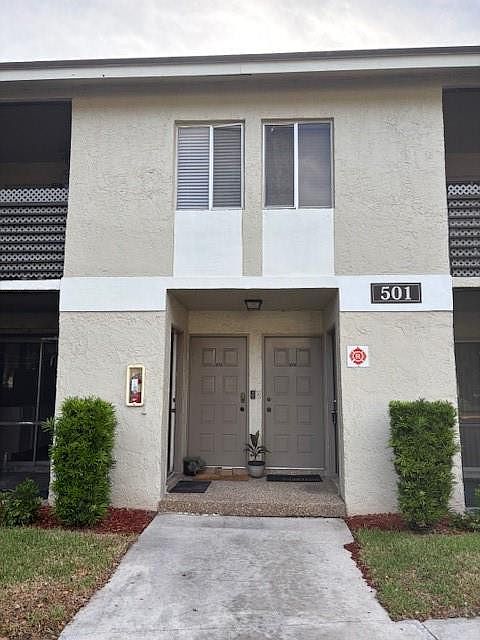 1st image of 501 Gardens Drive #101