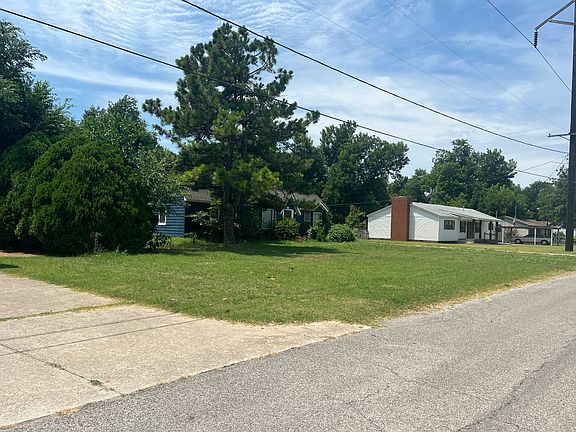 4th image of 3928 Prairie Ln
