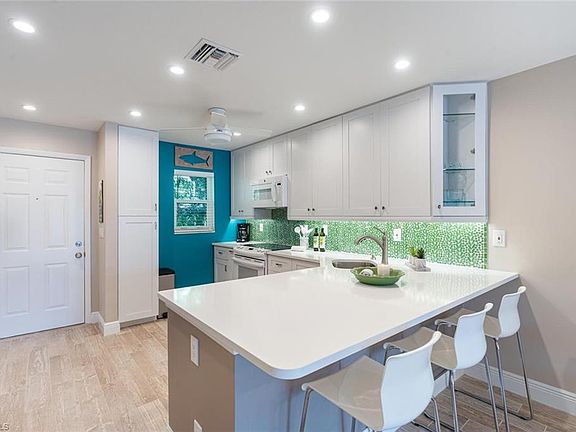 2nd image of 349 8th Ave S #349