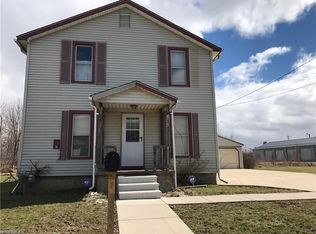 1040 Harbor St, Conneaut, OH 44030