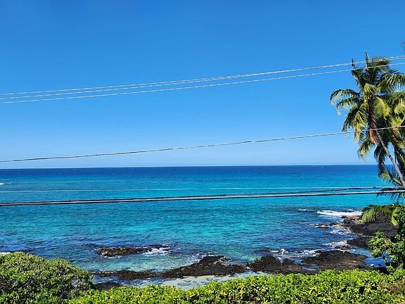 3rd image of 77-6311 Alii Dr #304
