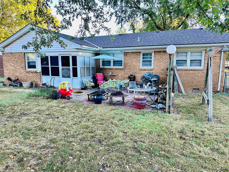 427 N Slade Ave, Haysville, KS 67060 MLS 631234 Zillow