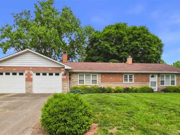 1635 S 3rd St, Clinton, IN 47842