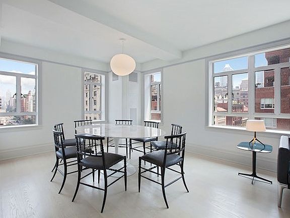 3rd image of 21 E 61st St APT 9F