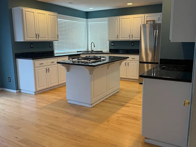 1311 Keystone Loop NE — Photo 20