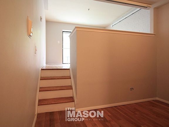 4th image of 432 E 88th St APT 303