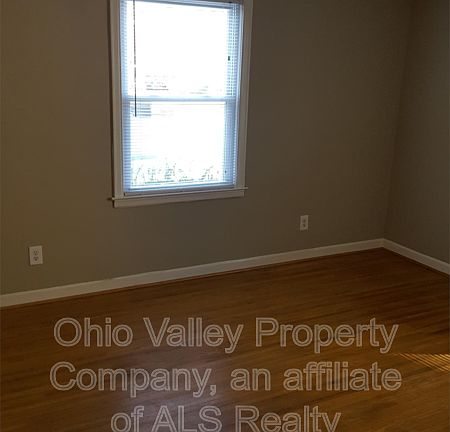 2nd image of 2907 Abigail Dr #2