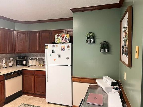 4th image of 40 W Rigby St