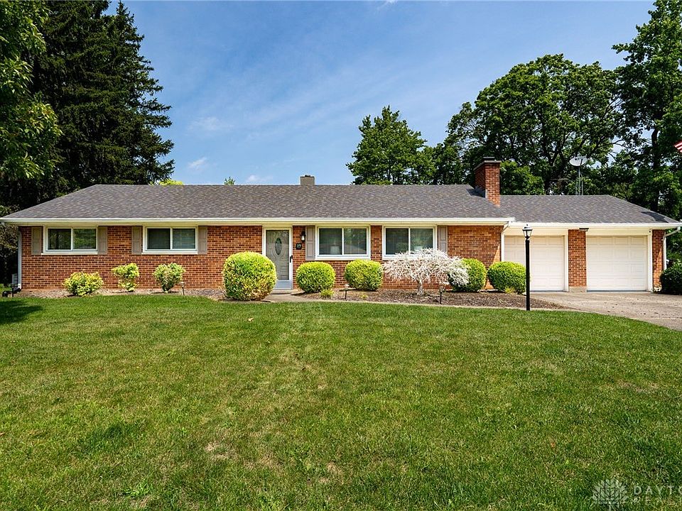 1st image of 19 Boundbrook Dr