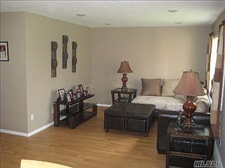 5th image of 36 Meadow Ave