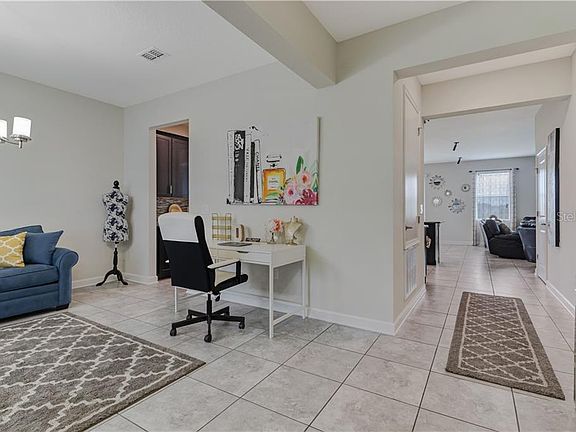 5th image of 9773 Pecan Hickory Way