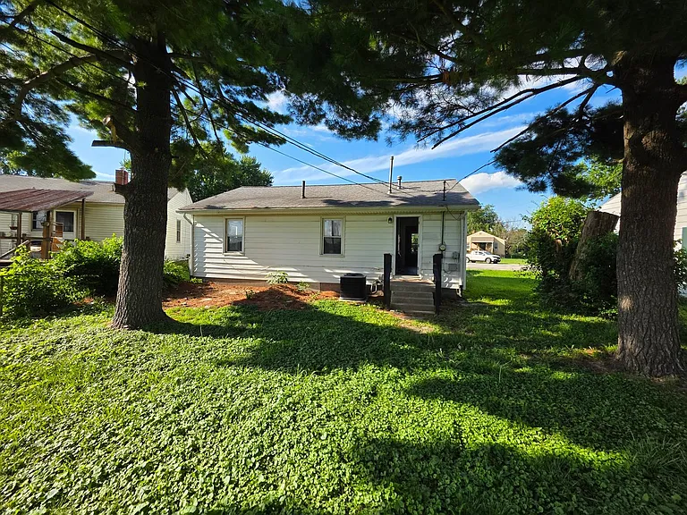 274 Victory Dr — Photo 7