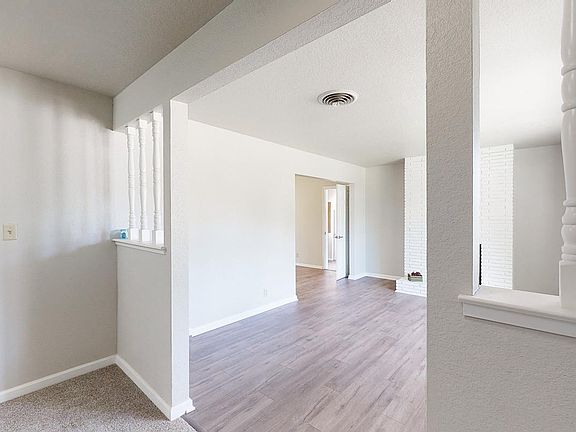4th image of 996 Kay St