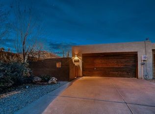 694 Lakeview Cir SE, Rio Rancho, NM 87124