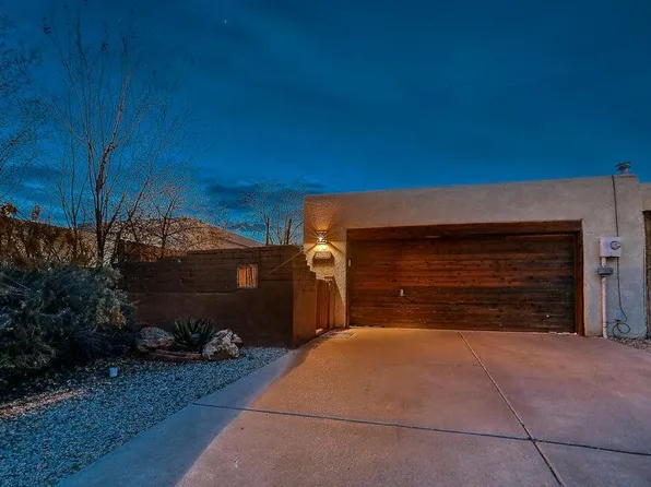694 Lakeview Cir SE, Rio Rancho, NM 87124