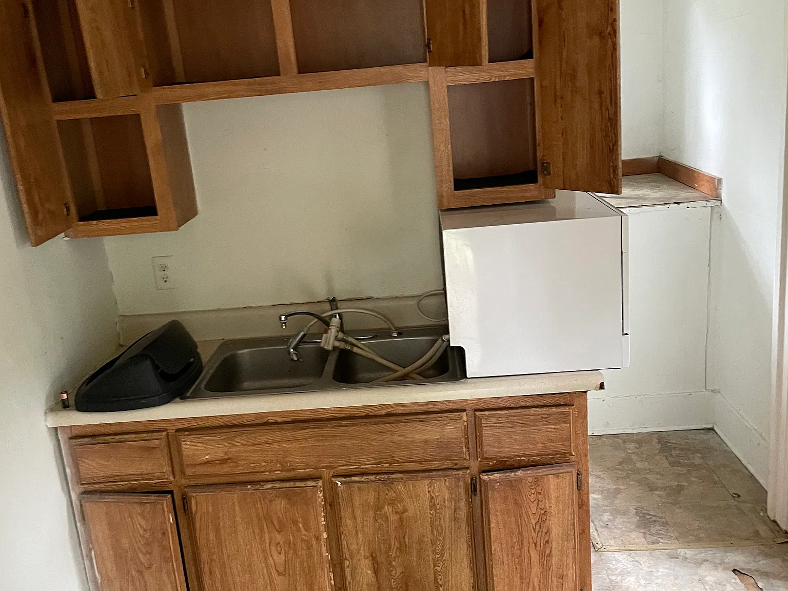 2 bed, 1100 sqft, $1,000 — Photo 3