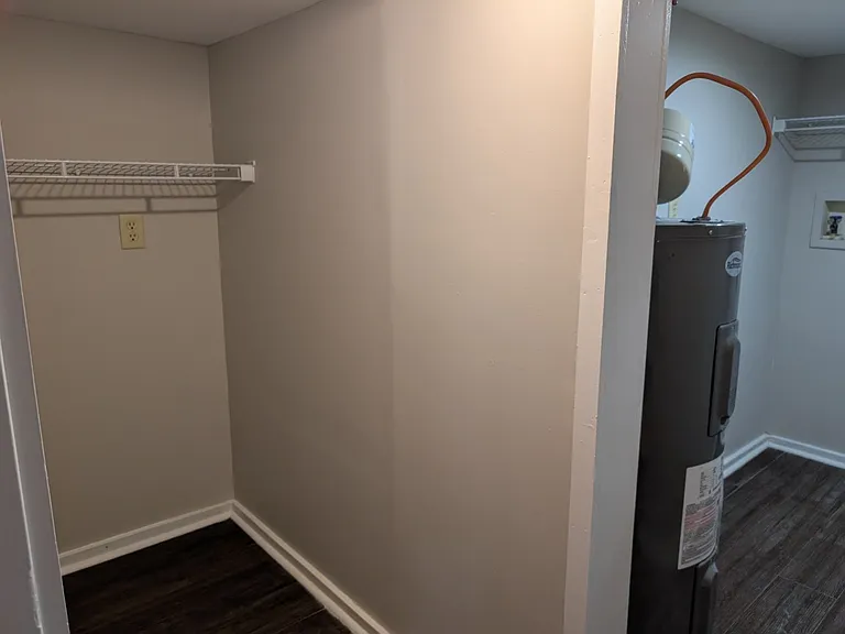 728 E Main St #4 — Photo 5