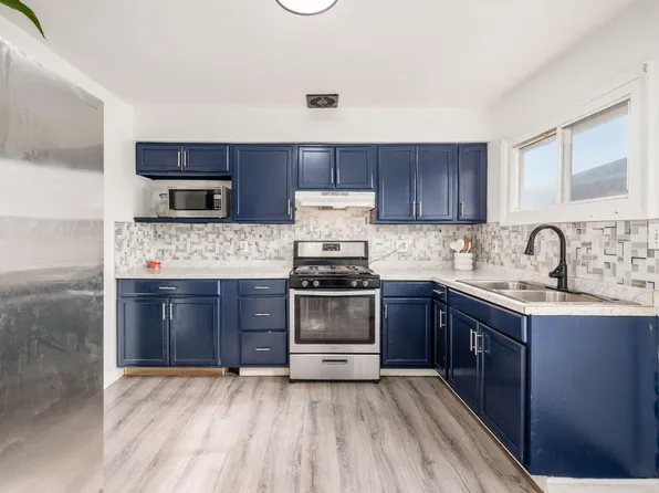 977 21st Ave, Columbus, OH 43211