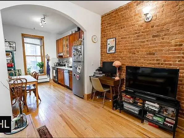 598 Sixth Street image 1 of 11