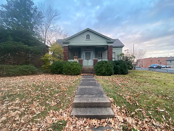 3rd image of 133 Union St