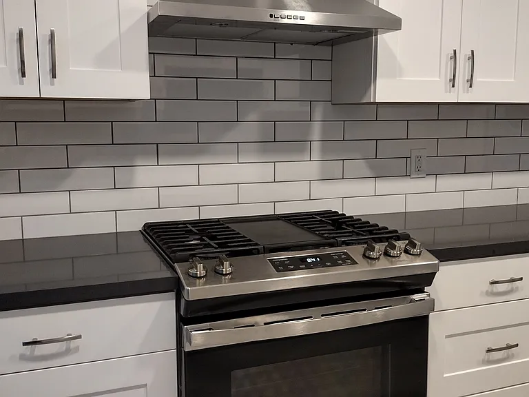964 Waterbury Ln — Photo 6
