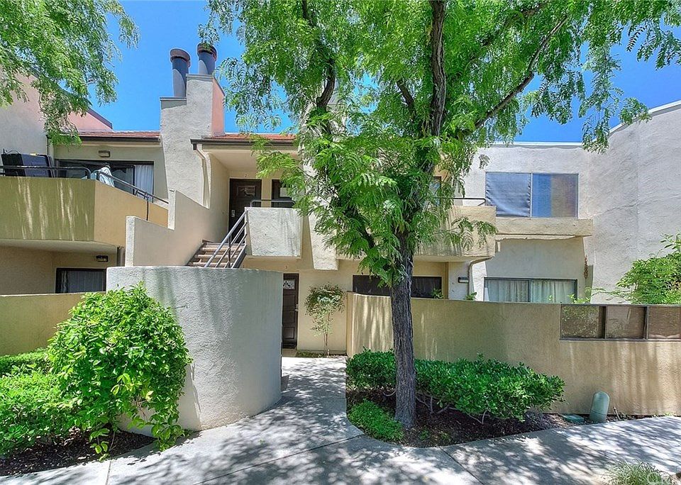 1st image of 13115 Le Parc Blvd #4