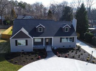 4820 Starmount Dr, Greensboro, NC 27410