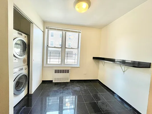 Rented by Century 21 Premier  | media 17