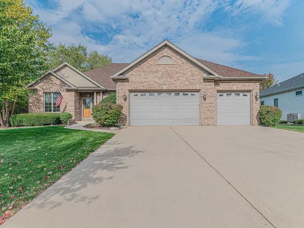 236 Schmidt Dr, Hampshire, IL 60140
