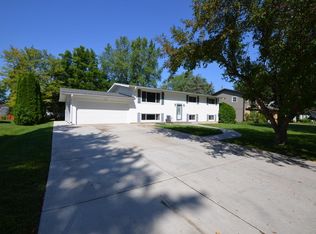 348 S Woodland Dr, Whitewater, WI 53190