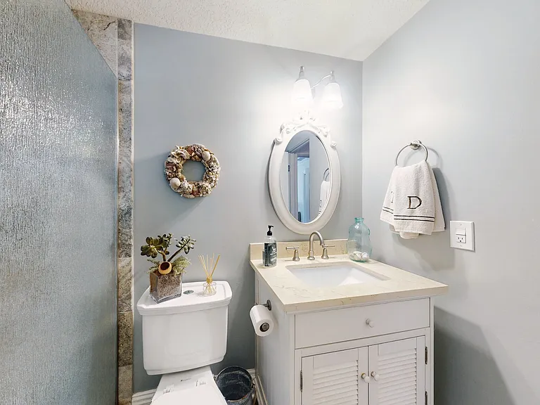 614 Goodwin Ave — Photo 3