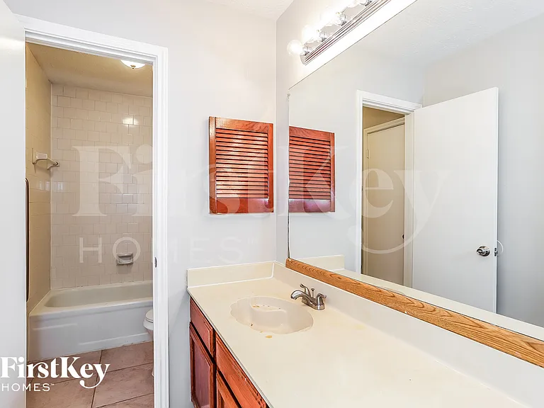 2606 Olster Dr — Photo 14