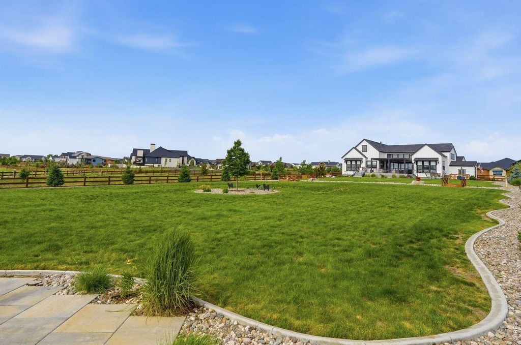 1907 Spring Bloom Dr